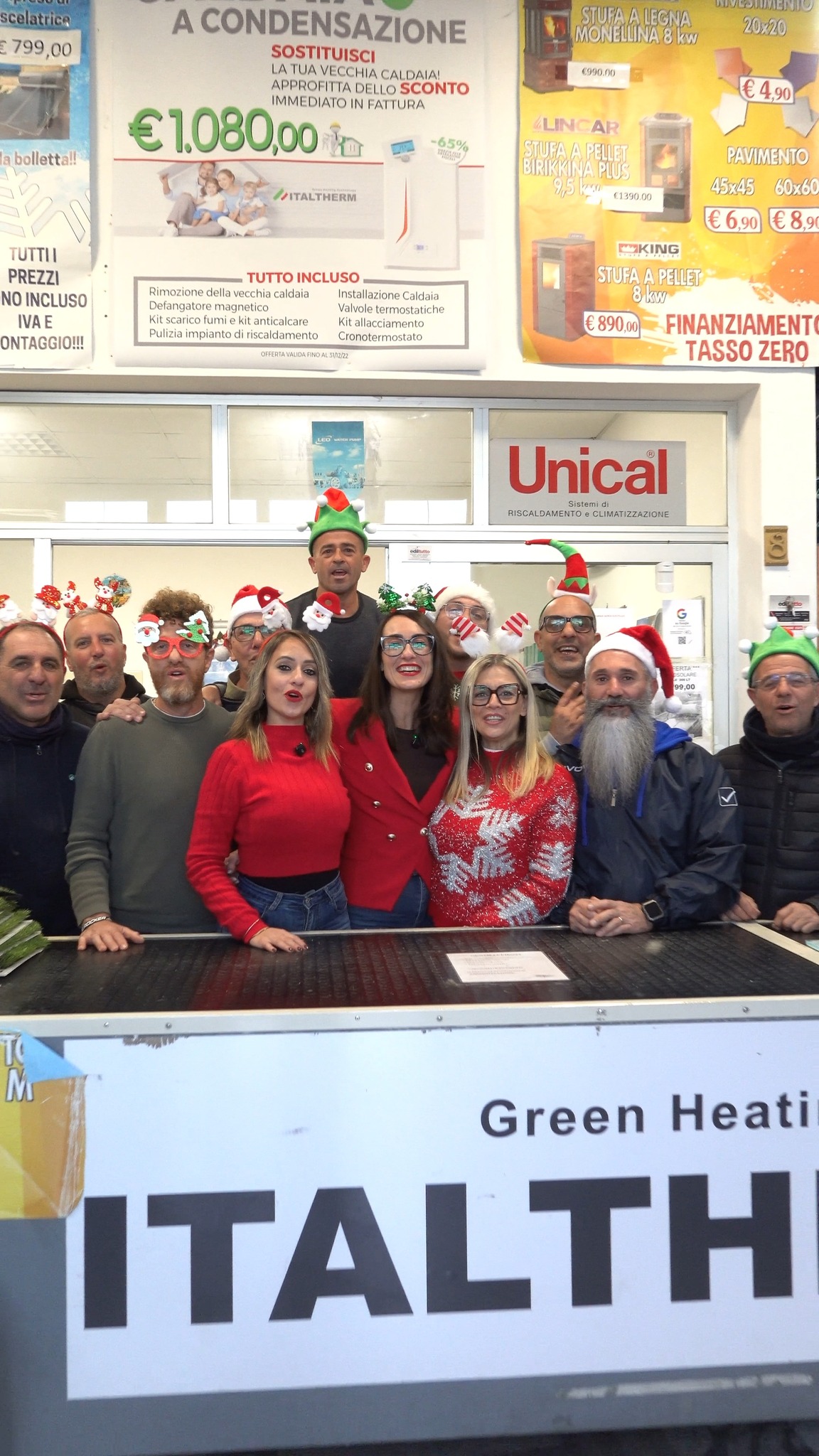 Un sincero augurio di buone feste da tutto il team